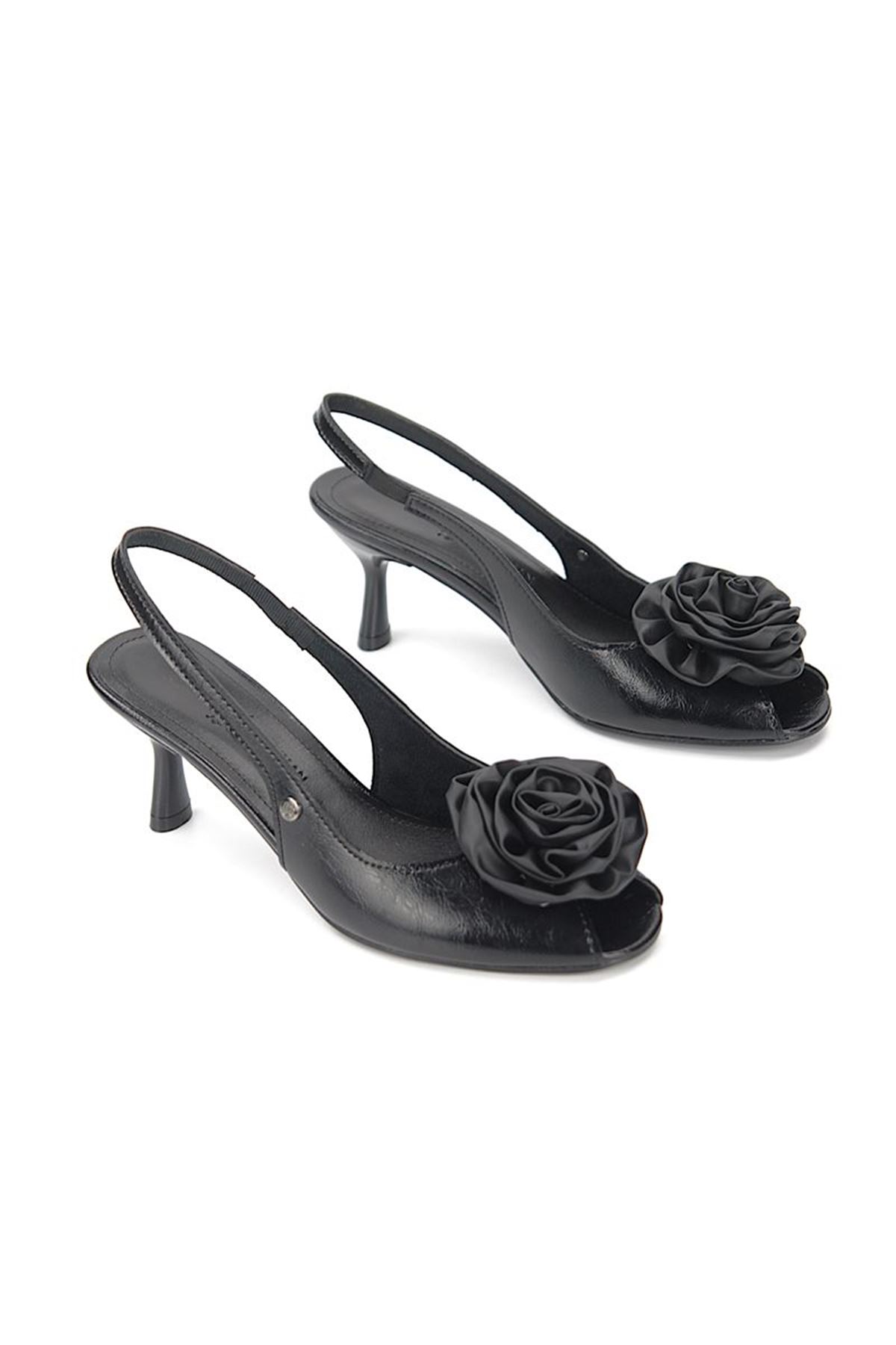 Gökhan Talay Cevora Peep Toe Fındık Burun (4/6 cm) El Yapımı Gül Detaylı Siyah Rugan Kadın Topuklu Ayakkabı