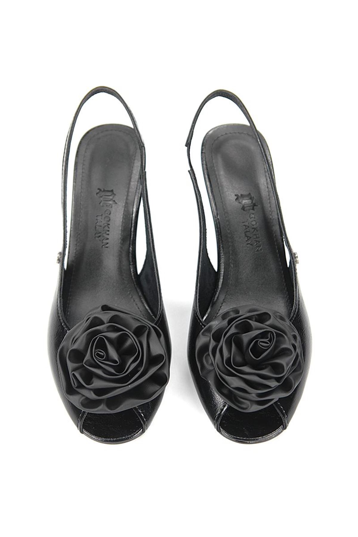 Fiore Ayakkabı Cevora Peep Toe Fındık Burun (4/6 cm) El Yapımı Gül Detaylı Siyah Rugan Kadın Topuklu Ayakkabı