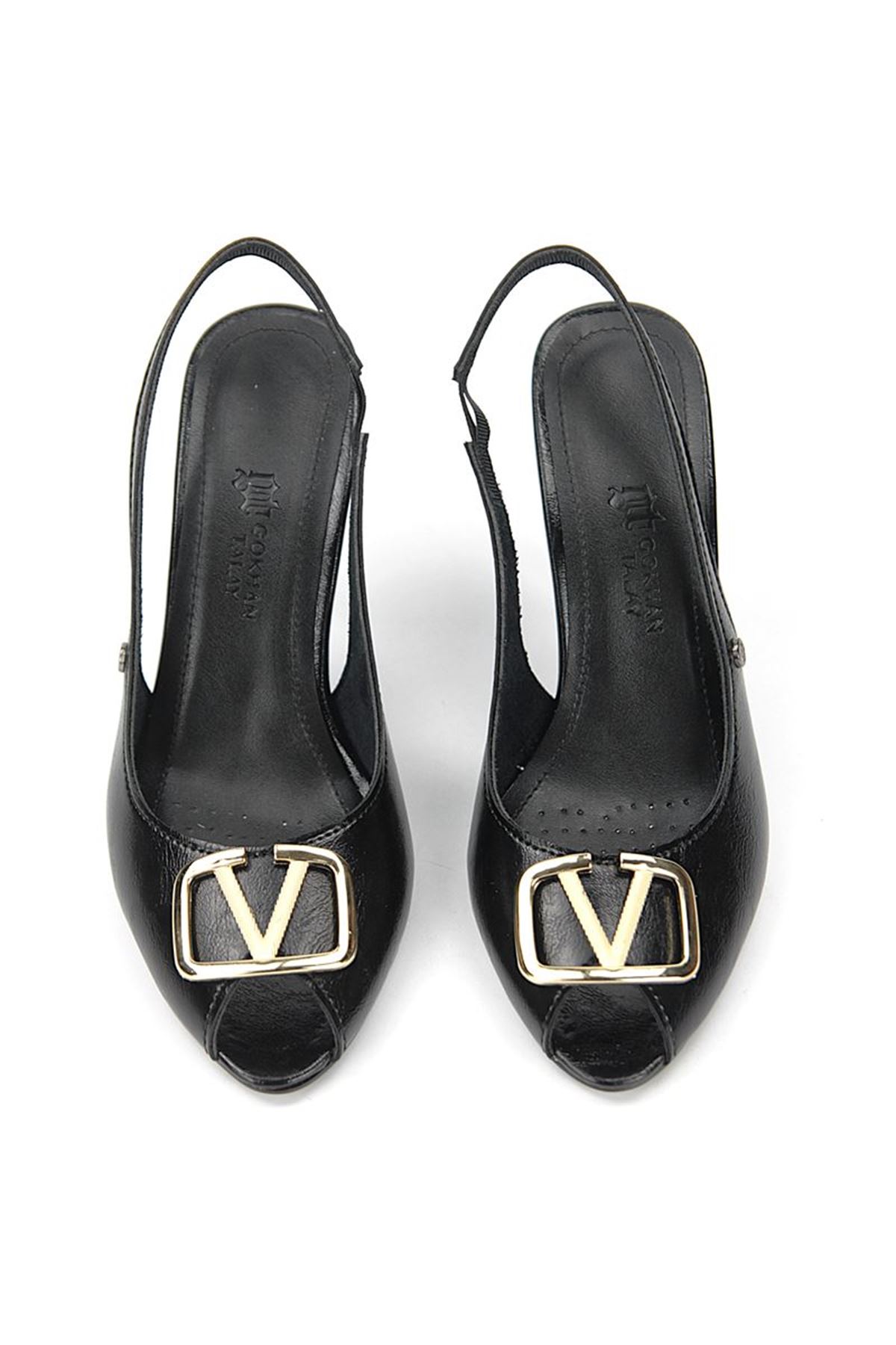 Fiore Ayakkabı Valeria Peep Toe Fındık Burun (8 cm) Altın V Toka Siyah Rugan Kadın Topuklu Ayakkabı