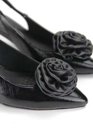 Gökhan Talay Rose Fairy Esnek Yumuşak Kaymaz Taban (4 cm) Siyah Rugan El Yapımı Gül Detaylı Açık Lastikli Kadın Topuklu Ayakkabı
