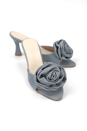 Fiore Ayakkabı Velisse Esnek Yumuşak Kaymaz Taban (4-6 cm) Açık Kot El Yapımı Gül Detaylı Kadın Topuklu Terlik